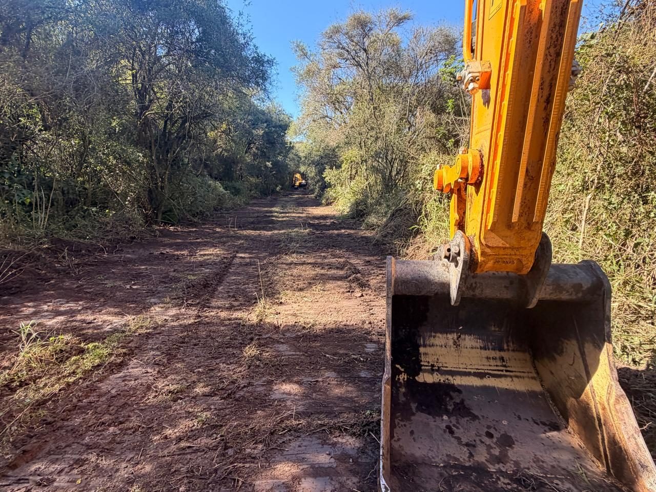 Frente de obra en el tramo despejado de la traza